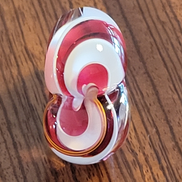 Art Glass Heart Paperweight with Red and White Swirls Heart. - Picture 3 of 12